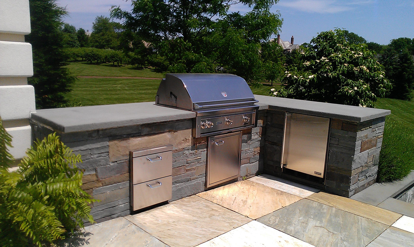 BBQ Area Dining by Cording Landscape Design